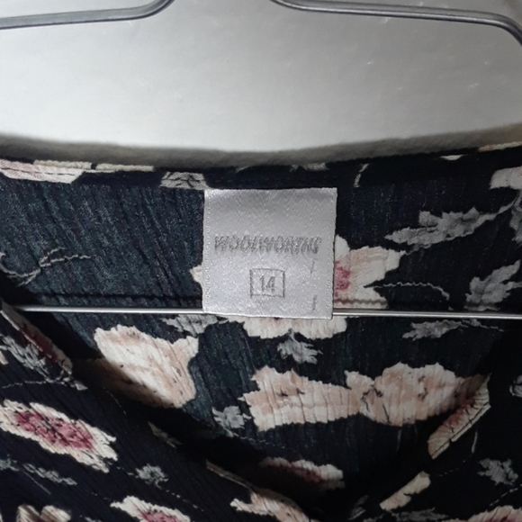 Woolworths Button down blouse - Picture 3 of 3